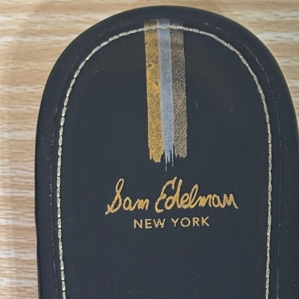 Sam Edelman Black Cutout Medallion Slide Sandals Gold Accent Size 8.5 - Picture 2 of 7